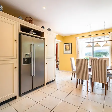 Villa Spacious With Private Swimming Pool *