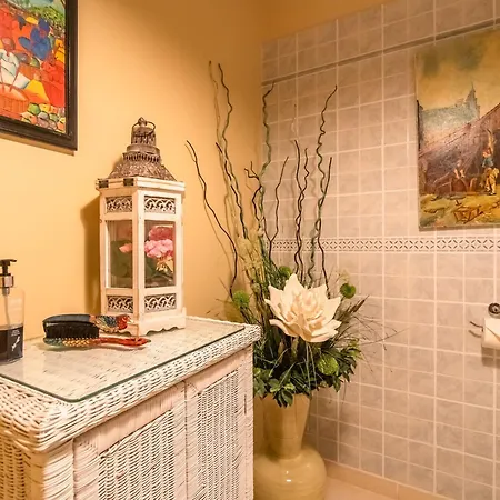 Spacious With Private Swimming Pool Villa *