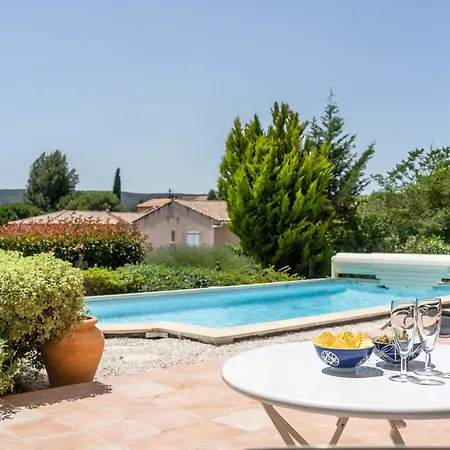 Villa Spacious With Private Swimming Pool *