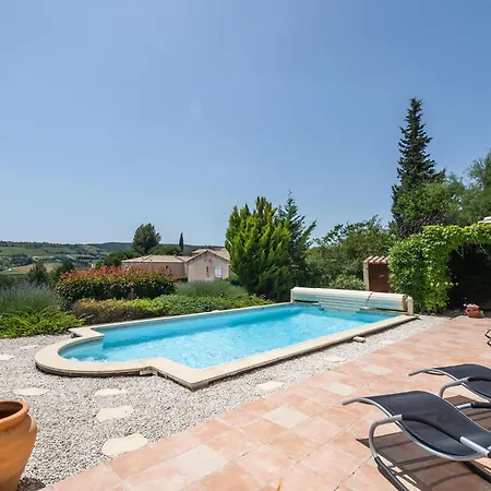 Villa Spacious With Private Swimming Pool