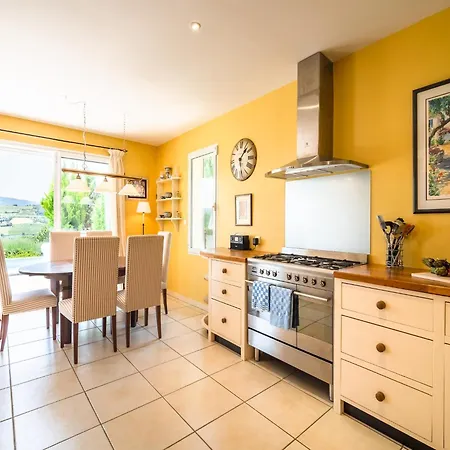 In With Private Pool & Mountain Views Villa *