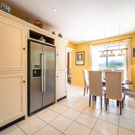 In With Private Pool & Mountain Views *