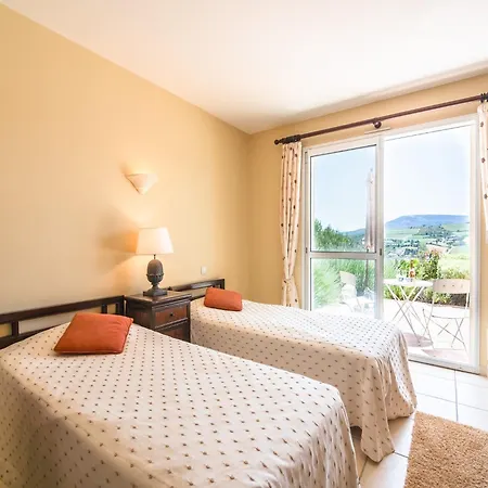 In With Private Pool & Mountain Views *