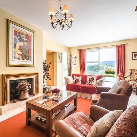 In With Private Pool & Mountain Views Limoux